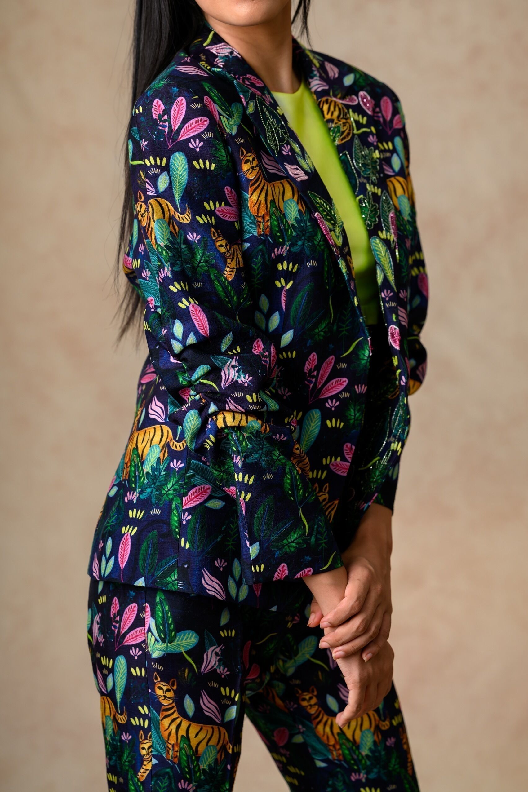 Hand Embroidered twinning set for Mom + Daughter - Image 10