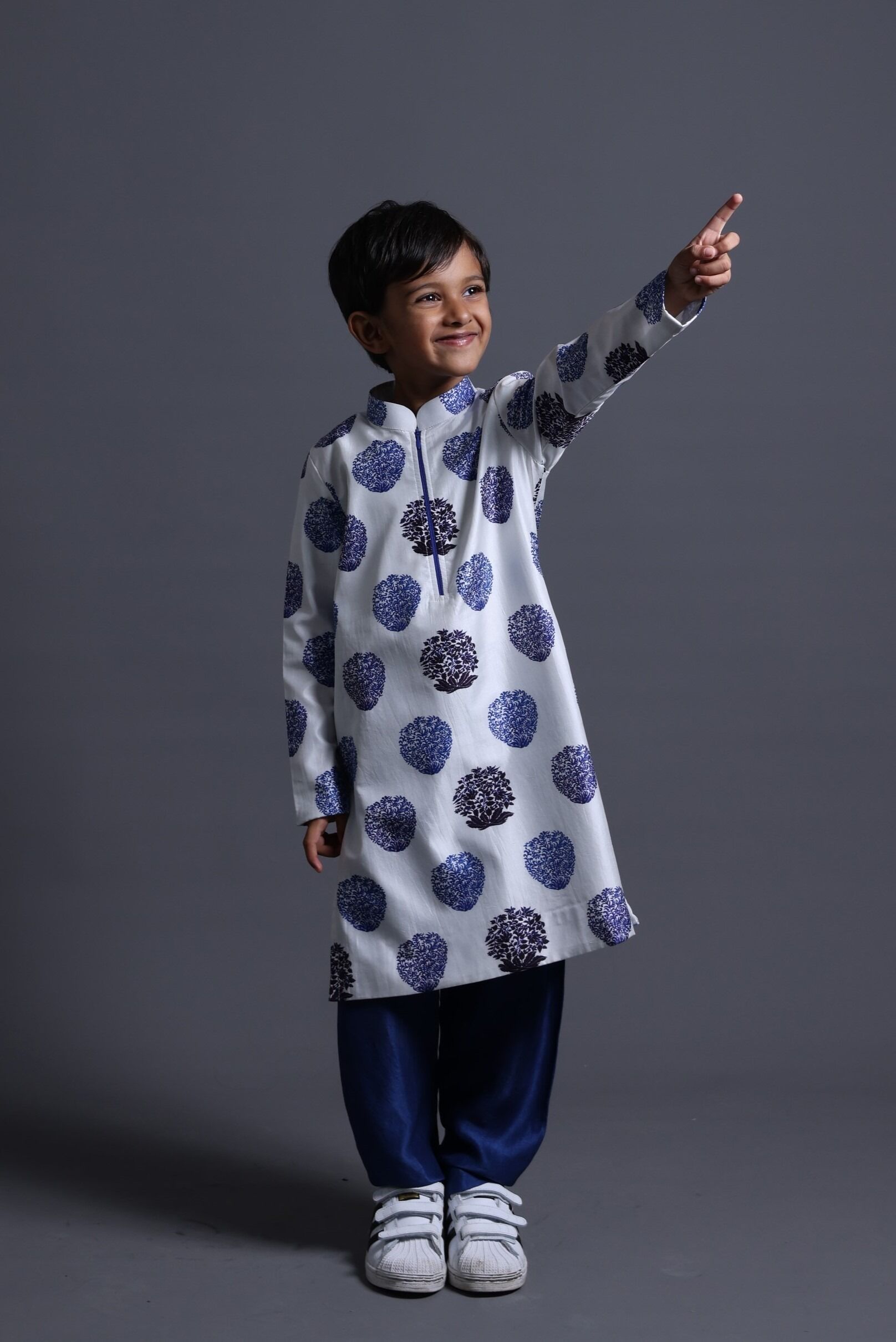 Zipper Kurta With Pyjama - Image 3