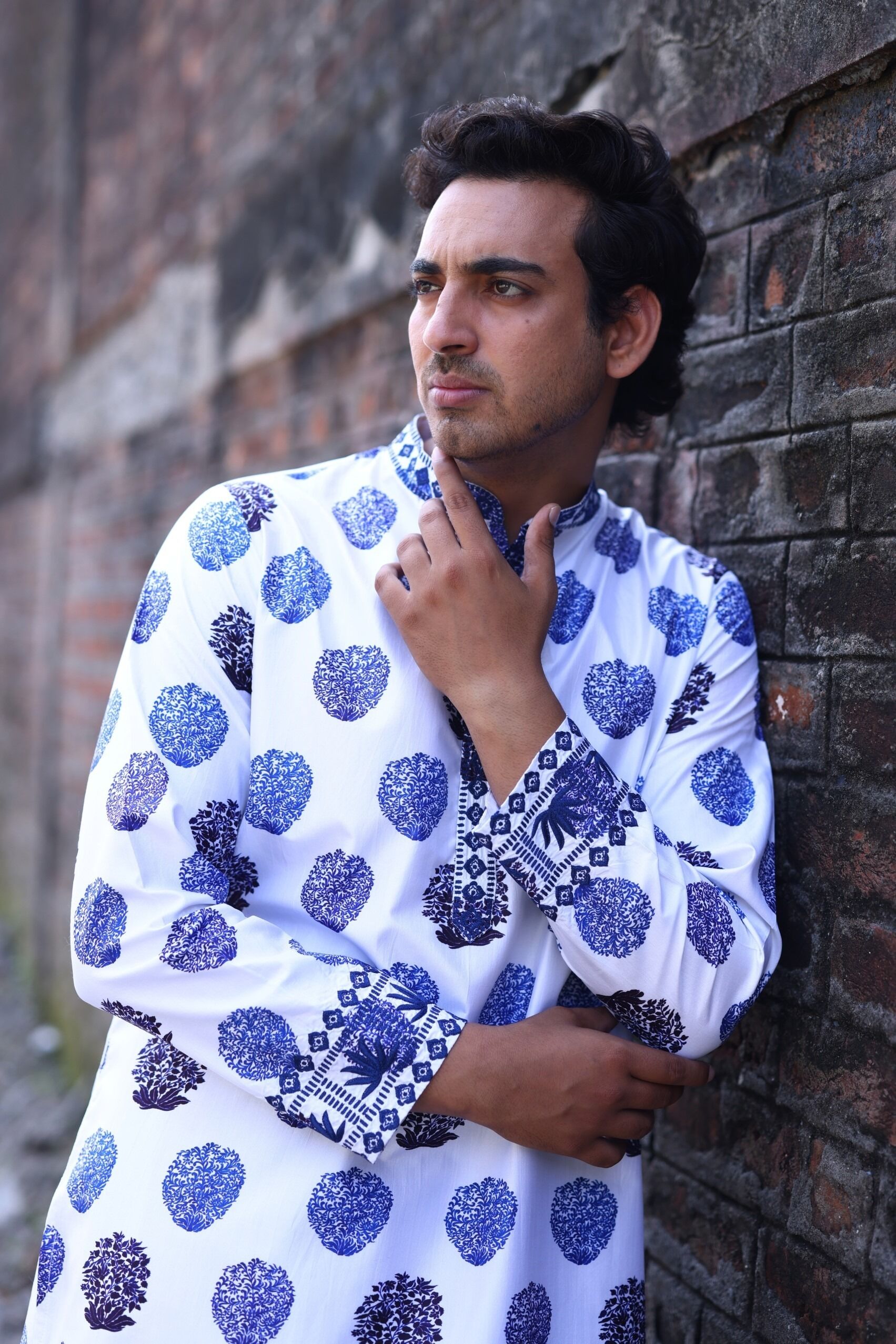 Hand Embroidered Buuti Print Kurta With Pyjama - Image 6