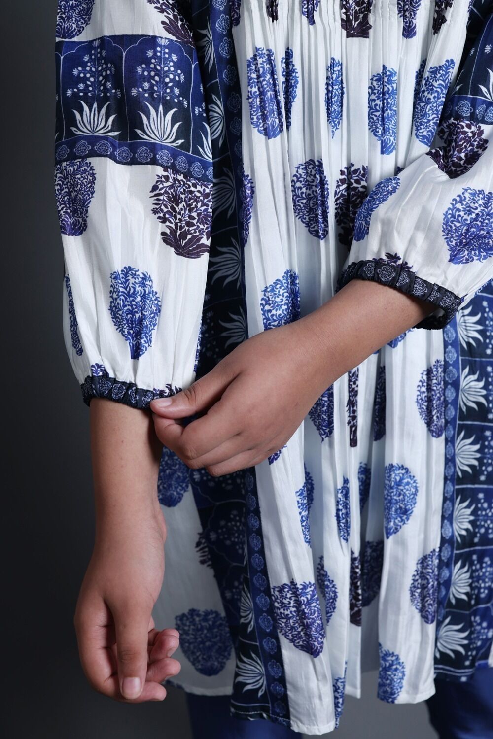 Pleated Kurti With Pant - Image 5