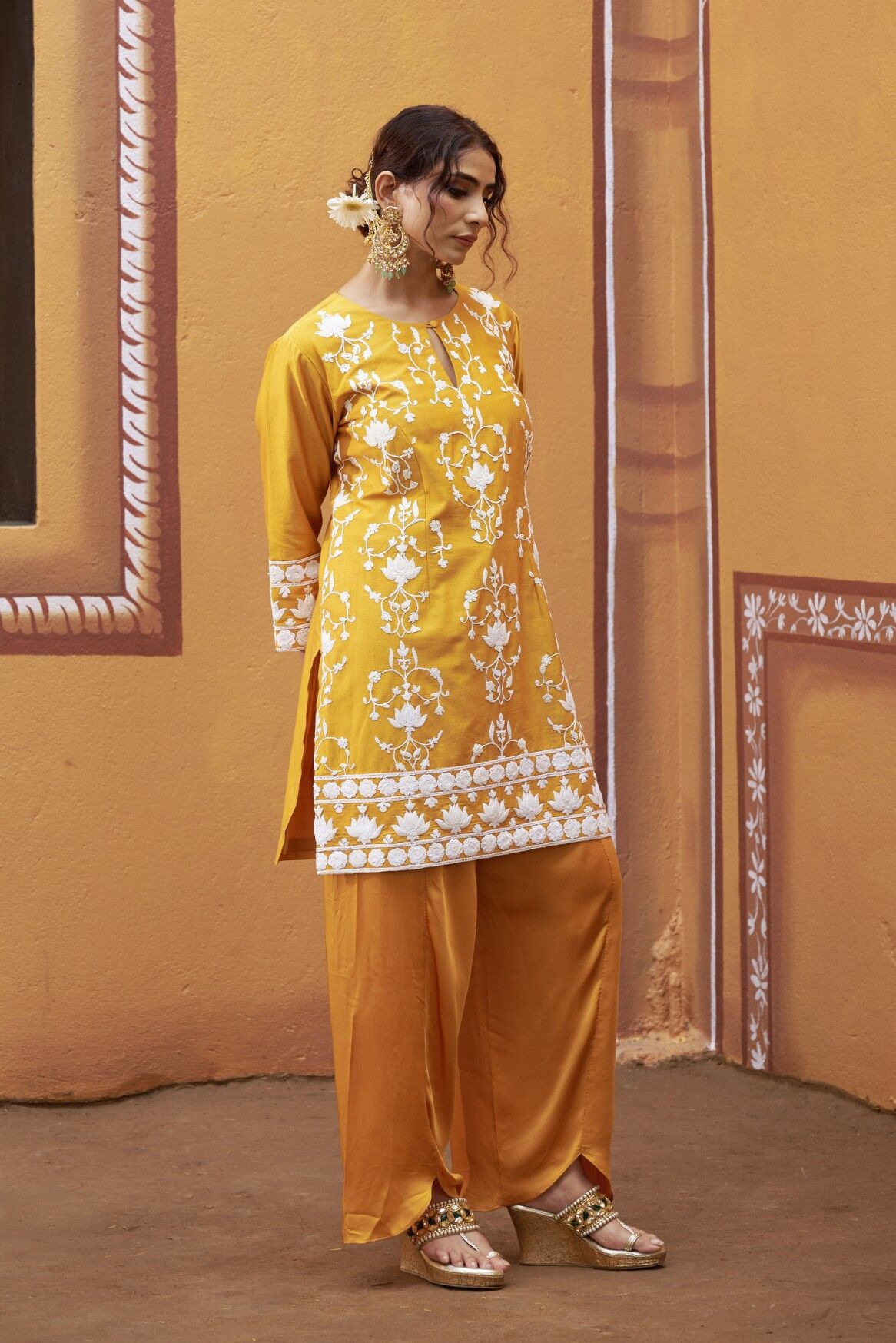 Lotus motif thread work golden yellow kurta set - Image 5